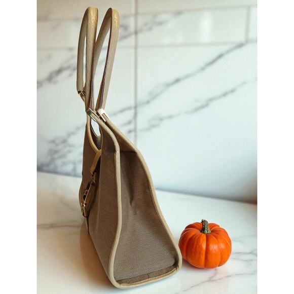 Authentic Gucci Jackie Canvas and Leather Beige Shoulder Bag $1,365 - Picture 3 of 16